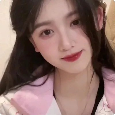 自拘于家海报